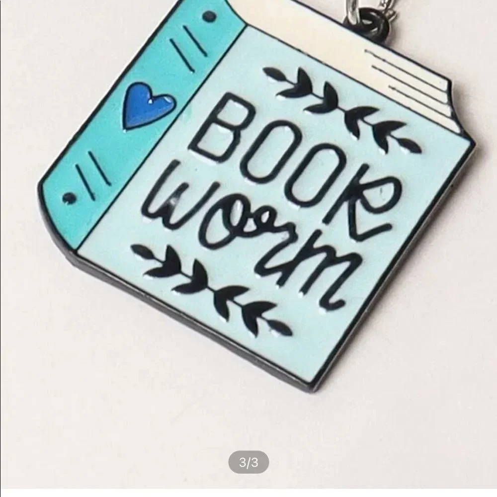 Book Worm Keychain - Picture 3 of 3
